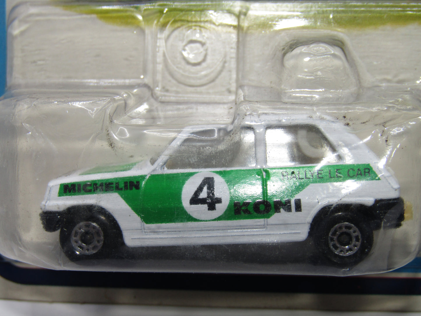 Matchbox Superfast Twin Pack TP-30 Renault & Seafire Boat BLACK & YELLOW