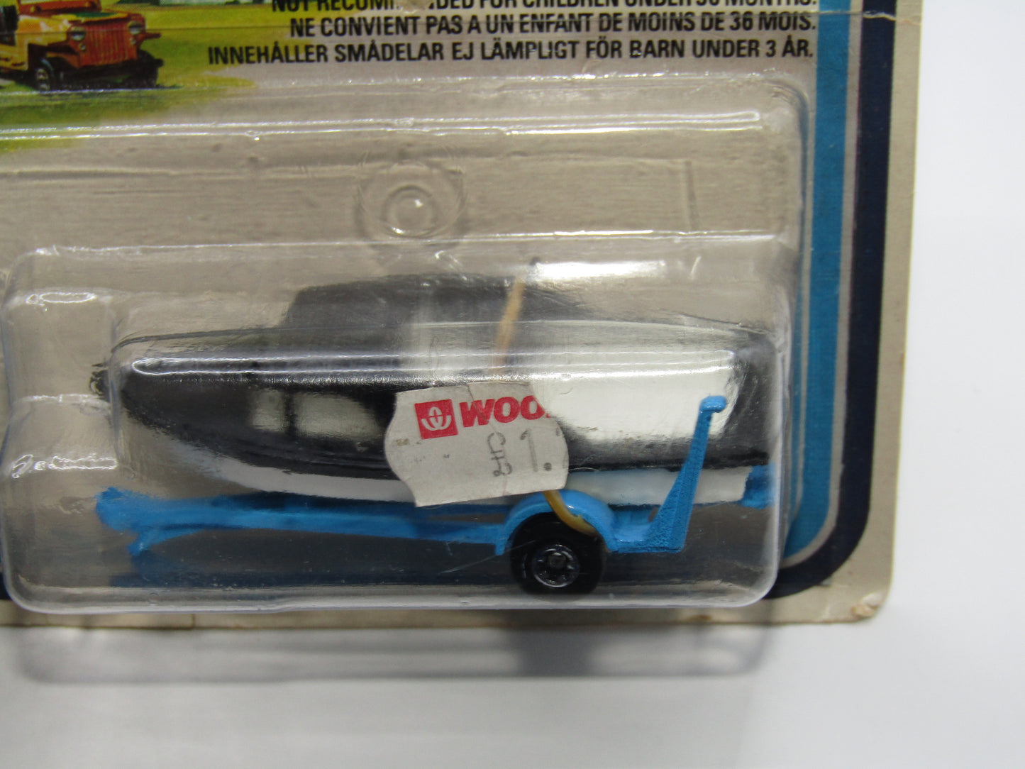 Matchbox Superfast Twin Pack TP-29 Flareside Pick-Up and Black Boat & Trailer
