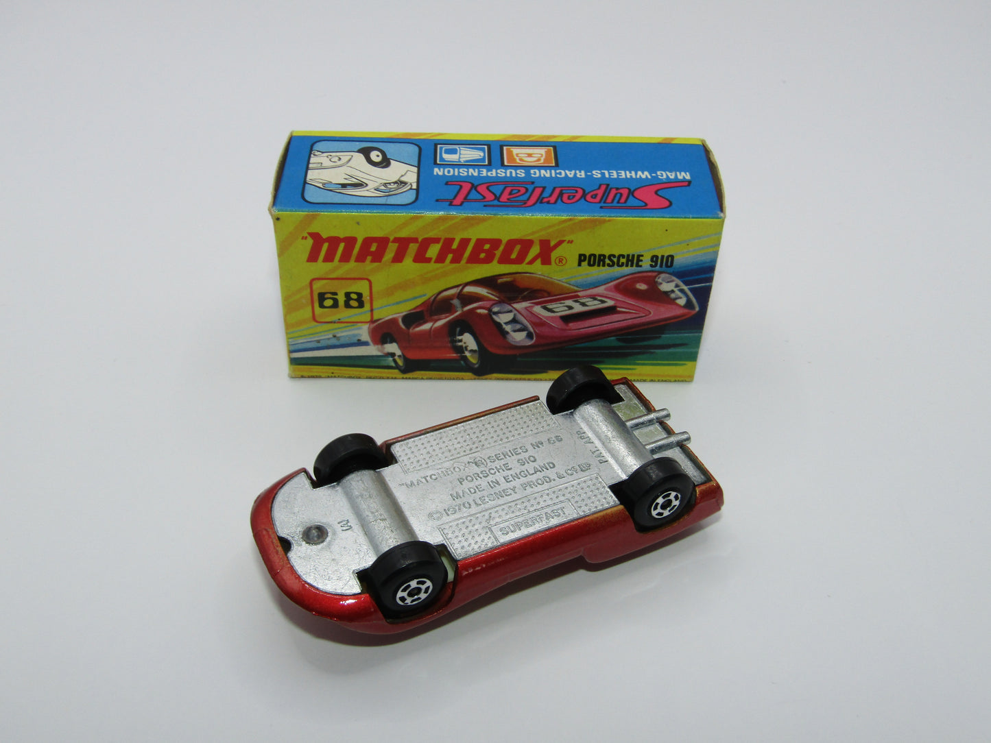 Matchbox Superfast 68A Porsche 910 45 Label Amber Windows