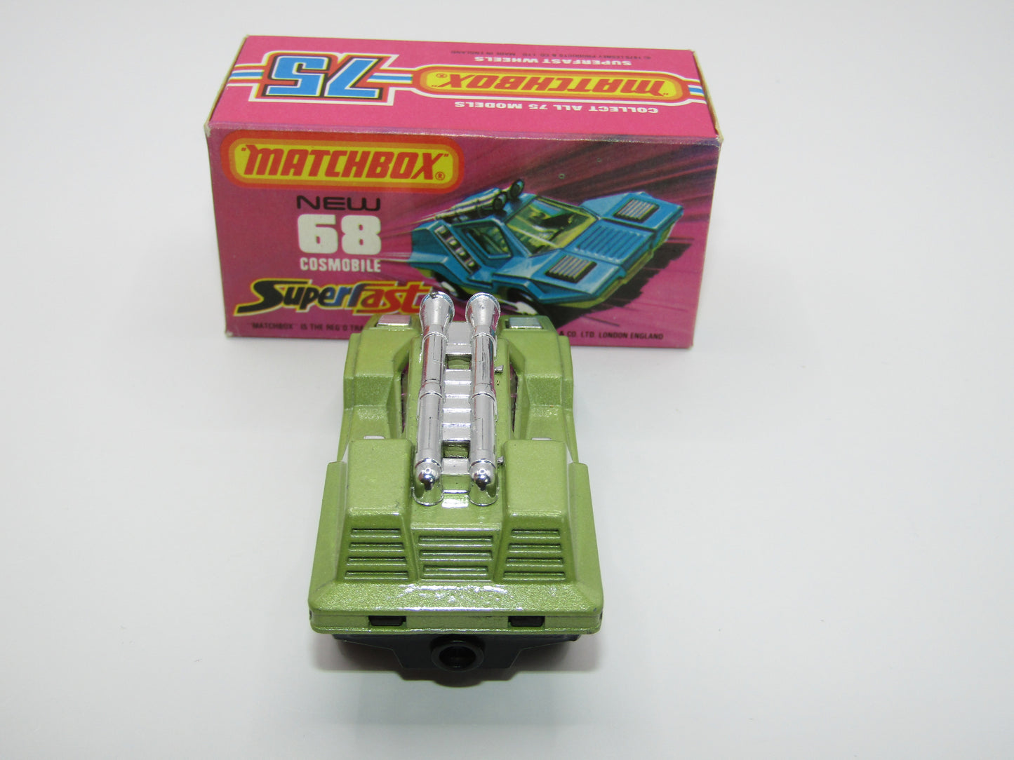Matchbox Superfast 68B Cosmobile Avacado CHROME Interior