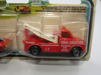 Matchbox Superfast Twin Pack TP-32 AMX Javelin RED - SILVER BASE & Wreck Truck