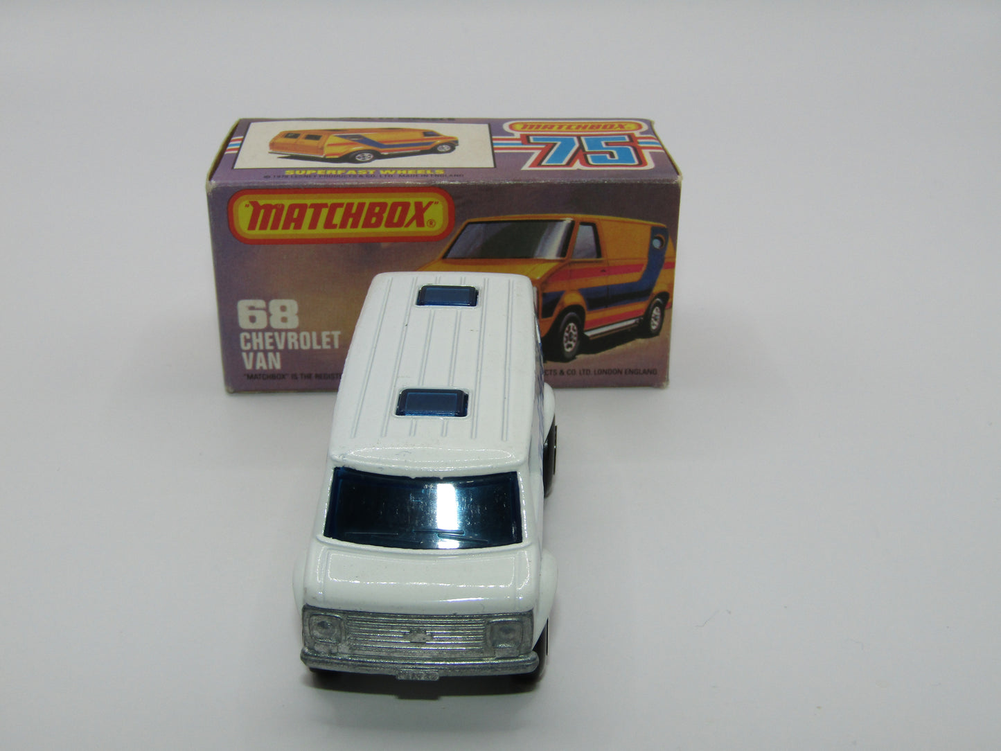 Matchbox Superfast 68C Chevy Van White Adidas Tampo
