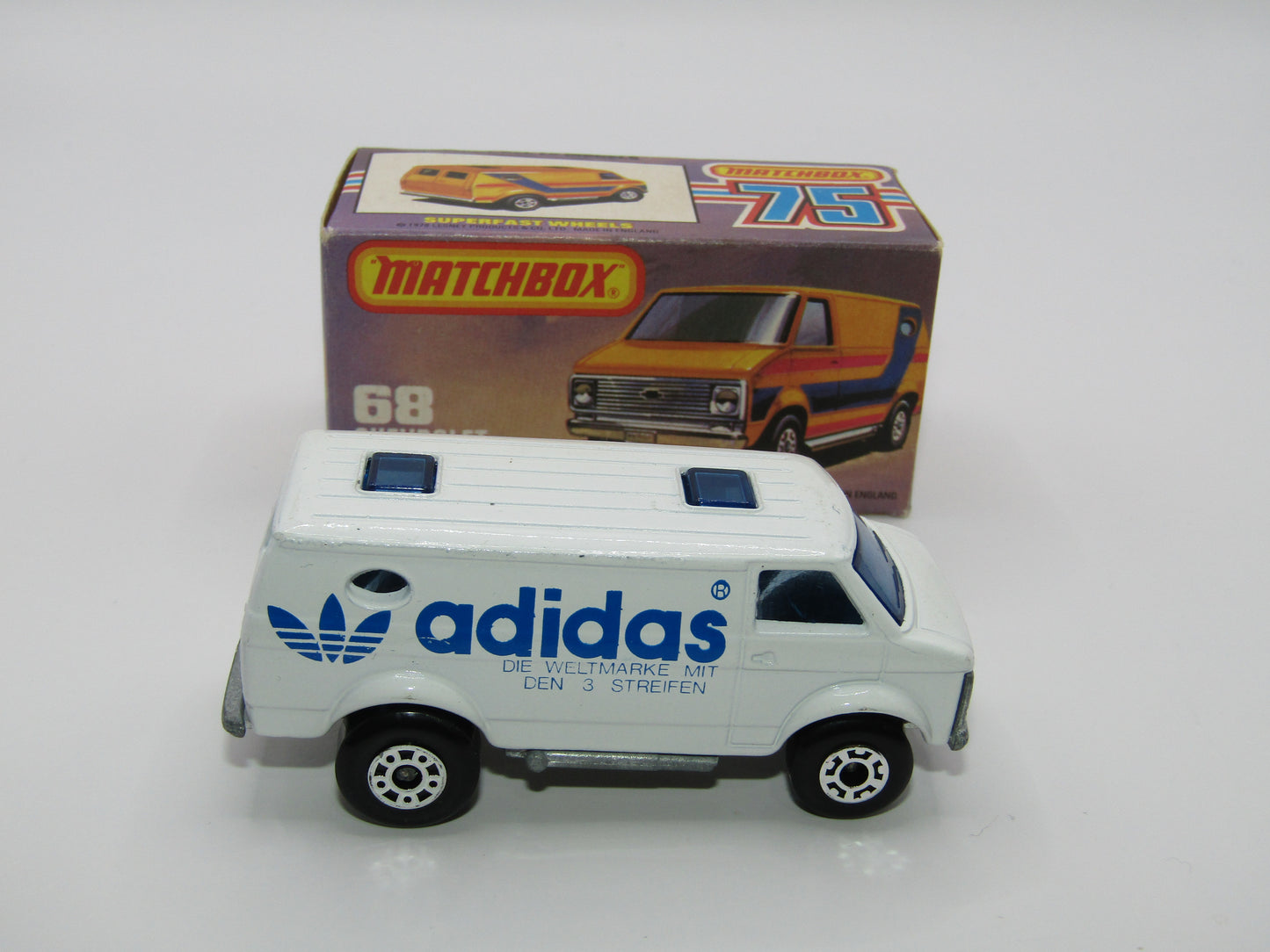 Matchbox Superfast 68C Chevy Van White Adidas Tampo