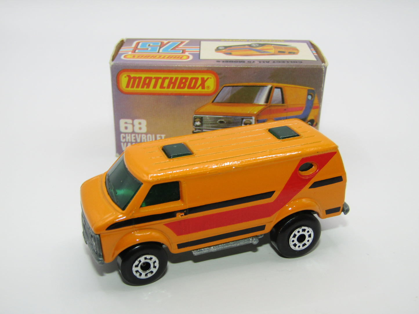 Matchbox Superfast 68C Chevy Van GREEN Windows
