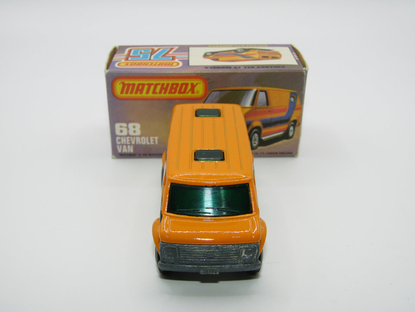 Matchbox Superfast 68C Chevy Van GREEN Windows