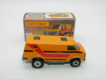 Matchbox Superfast 68C Chevy Van GREEN Windows