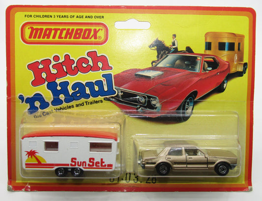 Matchbox Superfast Twin Pack Hitch N Haul Twin Pack WHITE Caravan & Cortina