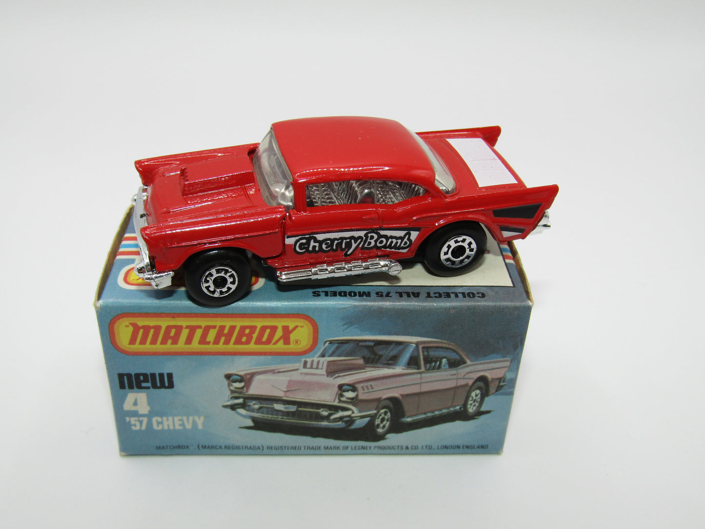 Matchbox Superfast 4D '57 Chevy Red - NO BONNET Tampo Silver Base