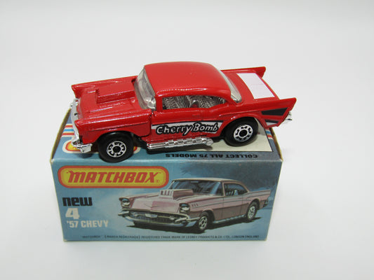 Matchbox Superfast 4D '57 Chevy Red - NO BONNET Tampo Silver Base