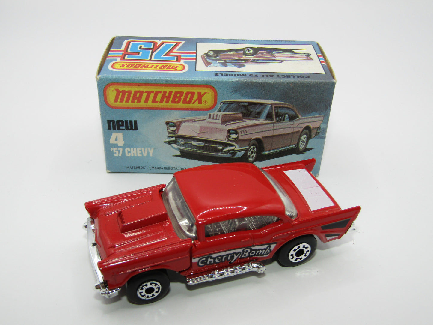 Matchbox Superfast 4D '57 Chevy Red - NO BONNET Tampo Silver Base