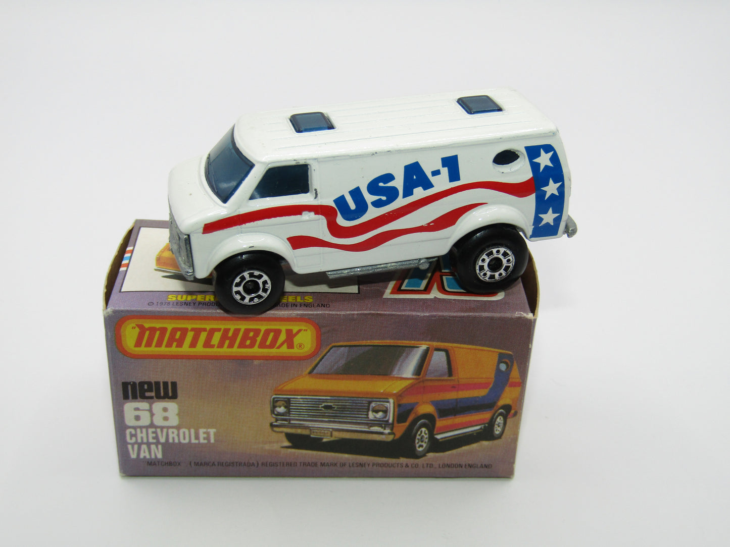 Matchbox Superfast 68C Chevy Van USA 1 Tampo