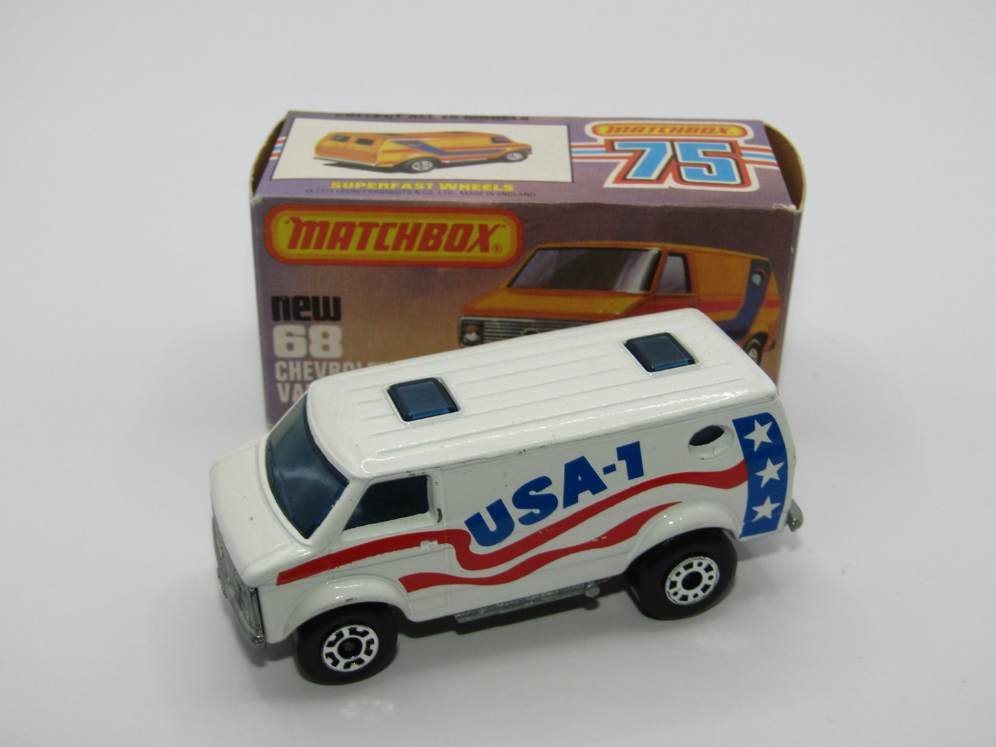 Matchbox Superfast 68C Chevy Van USA 1 Tampo