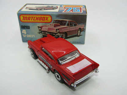 Matchbox Superfast 4D '57 Chevy Red - NO BONNET Tampo BLACK Base