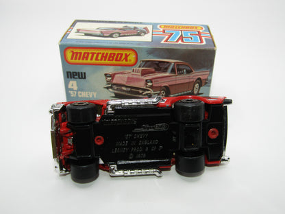 Matchbox Superfast 4D '57 Chevy Red - NO BONNET Tampo BLACK Base