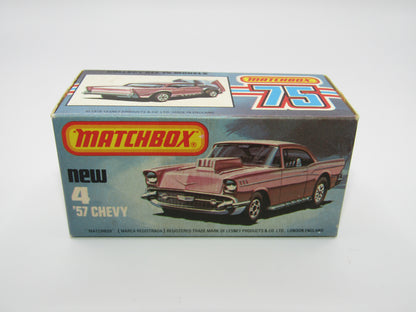 Matchbox Superfast 4D '57 Chevy Red - NO BONNET Tampo BLACK Base