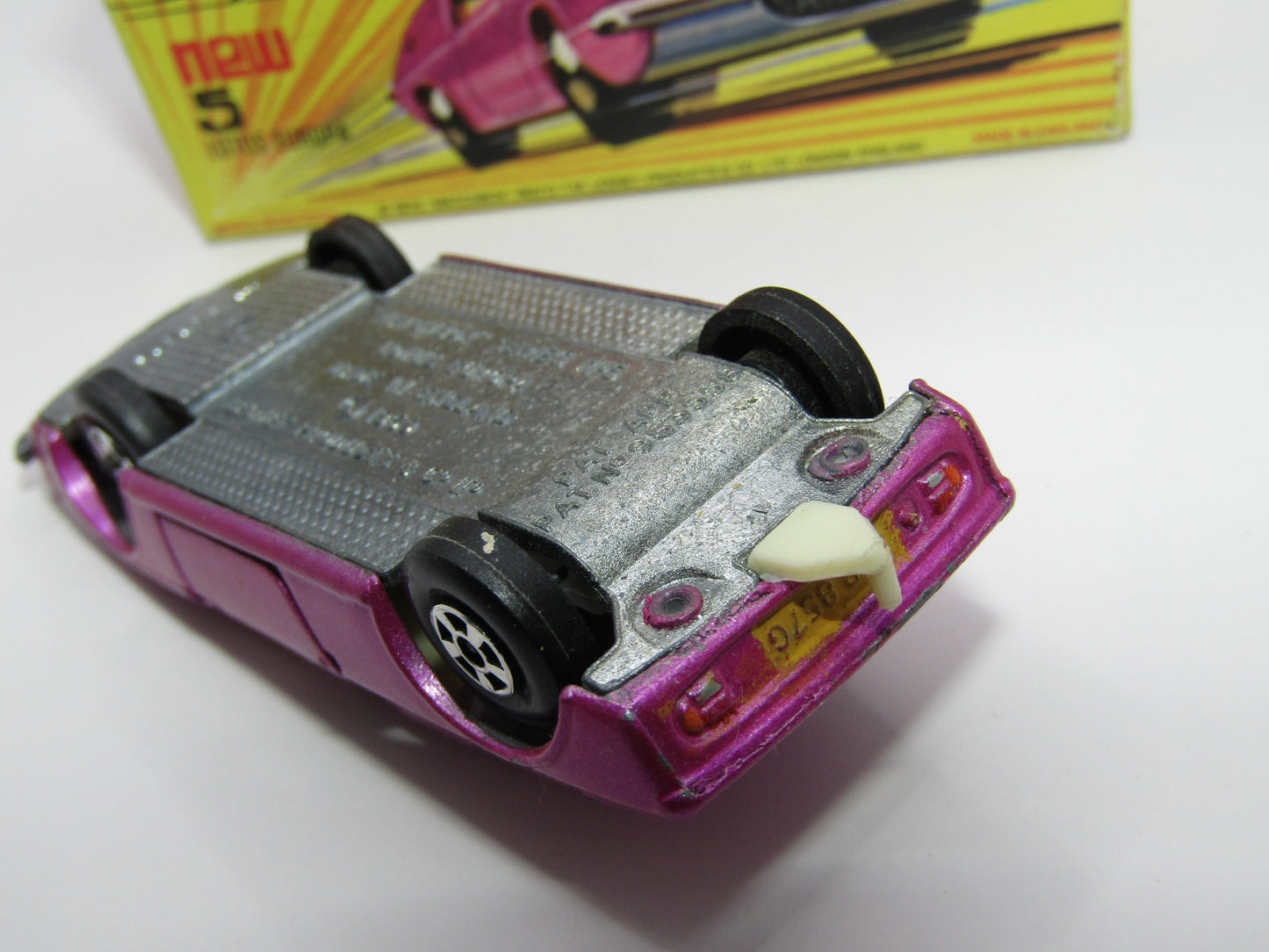 Matchbox Superfast 5A Lotus Europa Pink Part Customised HIGH ARCHES NARROW WHEELS