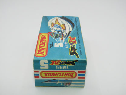 Matchbox Superfast 5B Seafire Boat, Red, Lemon Driver, BLUE Base