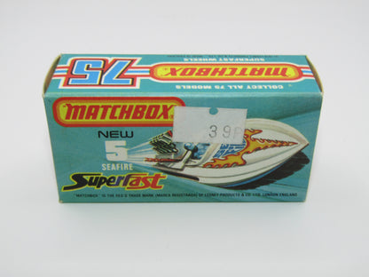Matchbox Superfast 5B Seafire Boat, Red, LEMON Driver, White Base