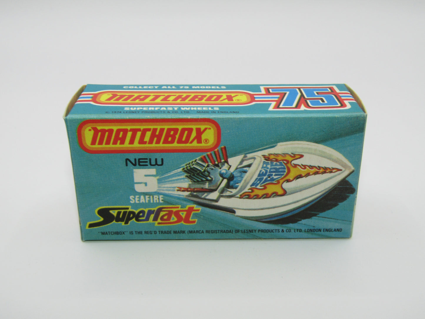 Matchbox Superfast 5B Seafire Boat, White, YELLOW Driver, BROWN Base