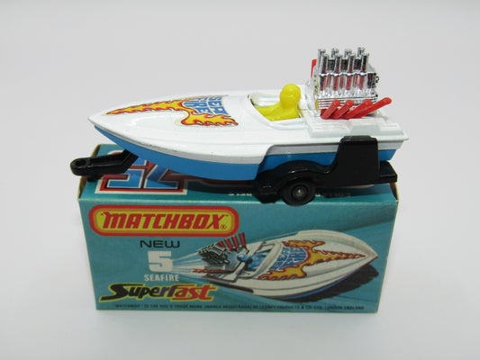 Matchbox Superfast 5B Seafire Boat, White, LEMON Driver, Blue Base, Red Engine Pipes