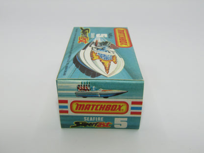 Matchbox Superfast 5B Seafire Boat, White, LEMON Driver, Blue Base, Red Engine Pipes