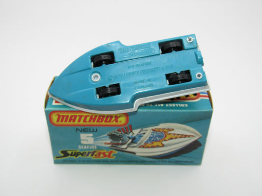Matchbox Superfast 5B Seafire Boat, White, Blue Driver, TURQUOISE Base