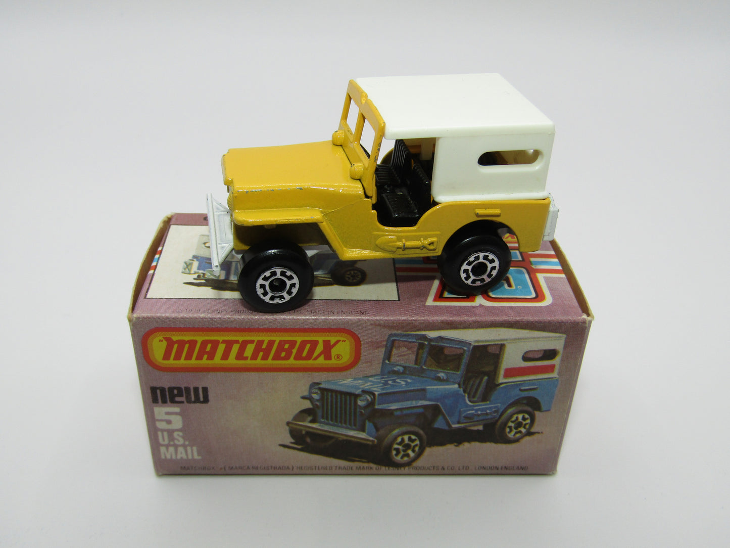 Matchbox Superfast 5C U.S Mail Truck White Sleet N Snow Base NO Labels