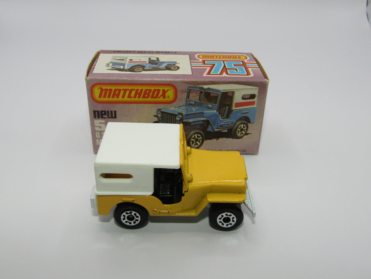 Matchbox Superfast 5C U.S Mail Truck White Sleet N Snow Base NO Labels