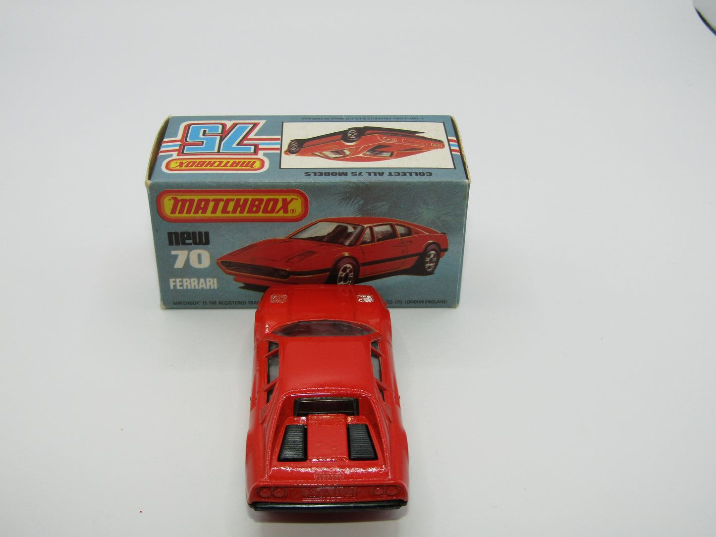 Matchbox Superfast 70D Ferrari 308 GTB Red, Orange Base