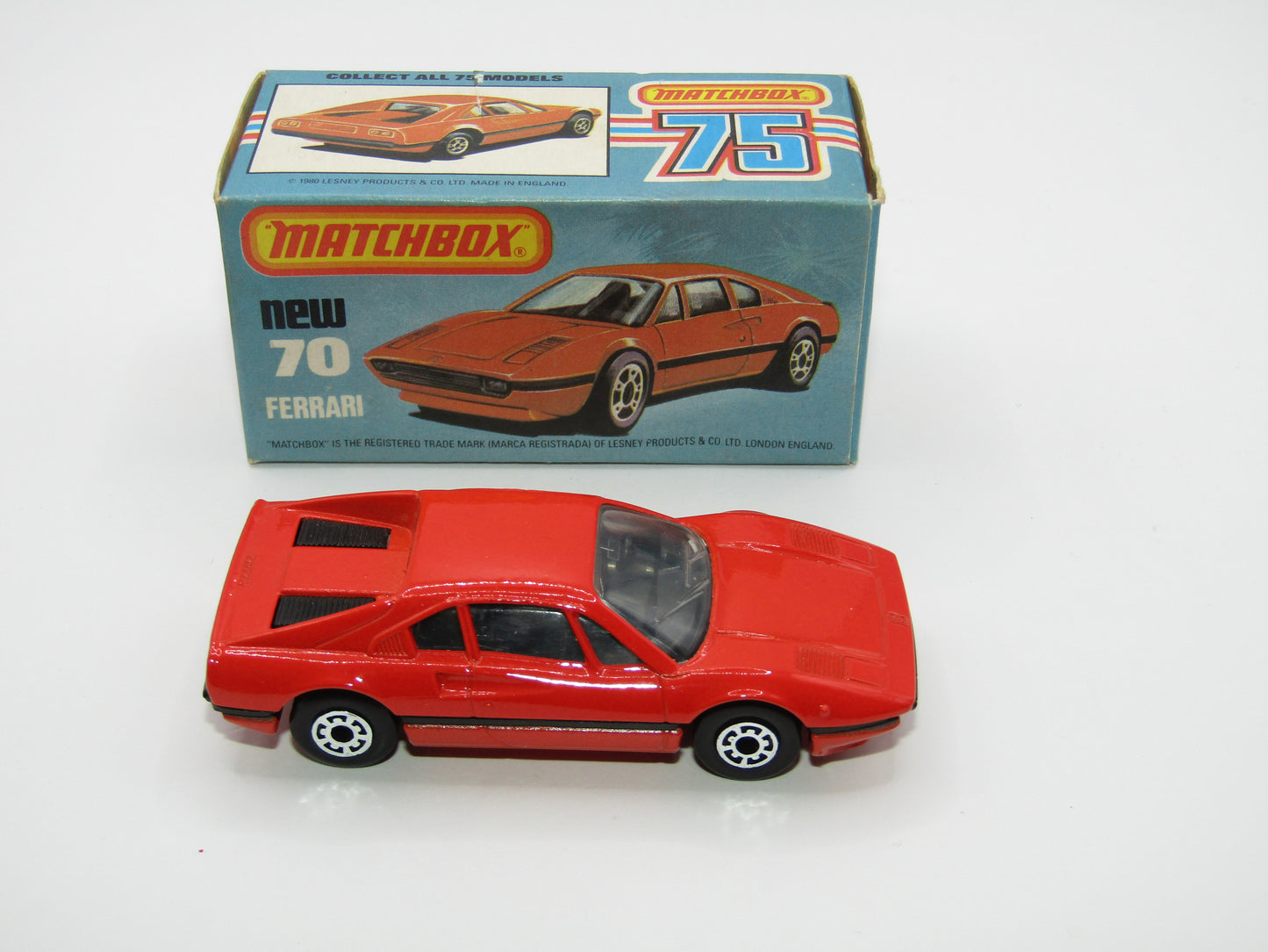 Matchbox Superfast 70D Ferrari 308 GTB Red, Light Red Base