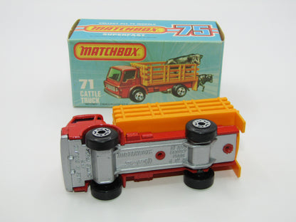Matchbox Superfast 71C Cattle Truck FLAT RED, PURPLE Windows NO TOW Hook