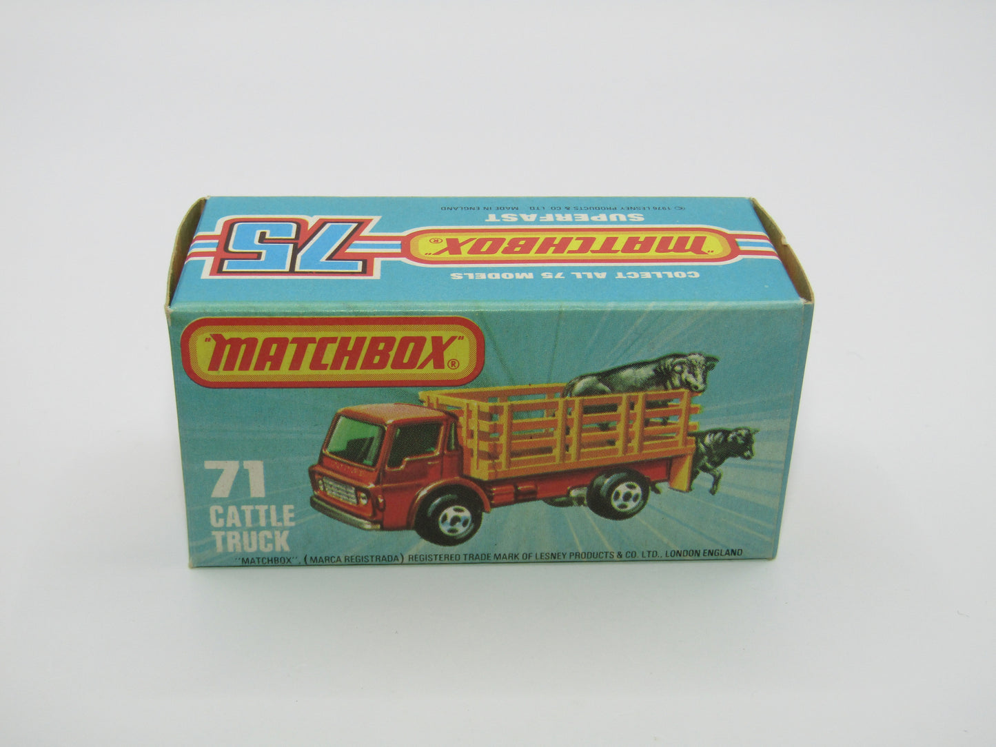 Matchbox Superfast 71C Cattle Truck FLAT RED, PURPLE Windows NO TOW Hook
