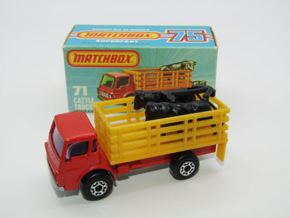 Matchbox Superfast 71C Cattle Truck FLAT RED, PURP Windows Lt Yellow Stakes