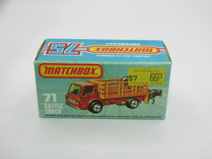 Matchbox Superfast 71C Cattle Truck FLAT RED, PURP Windows Lt Yellow Stakes
