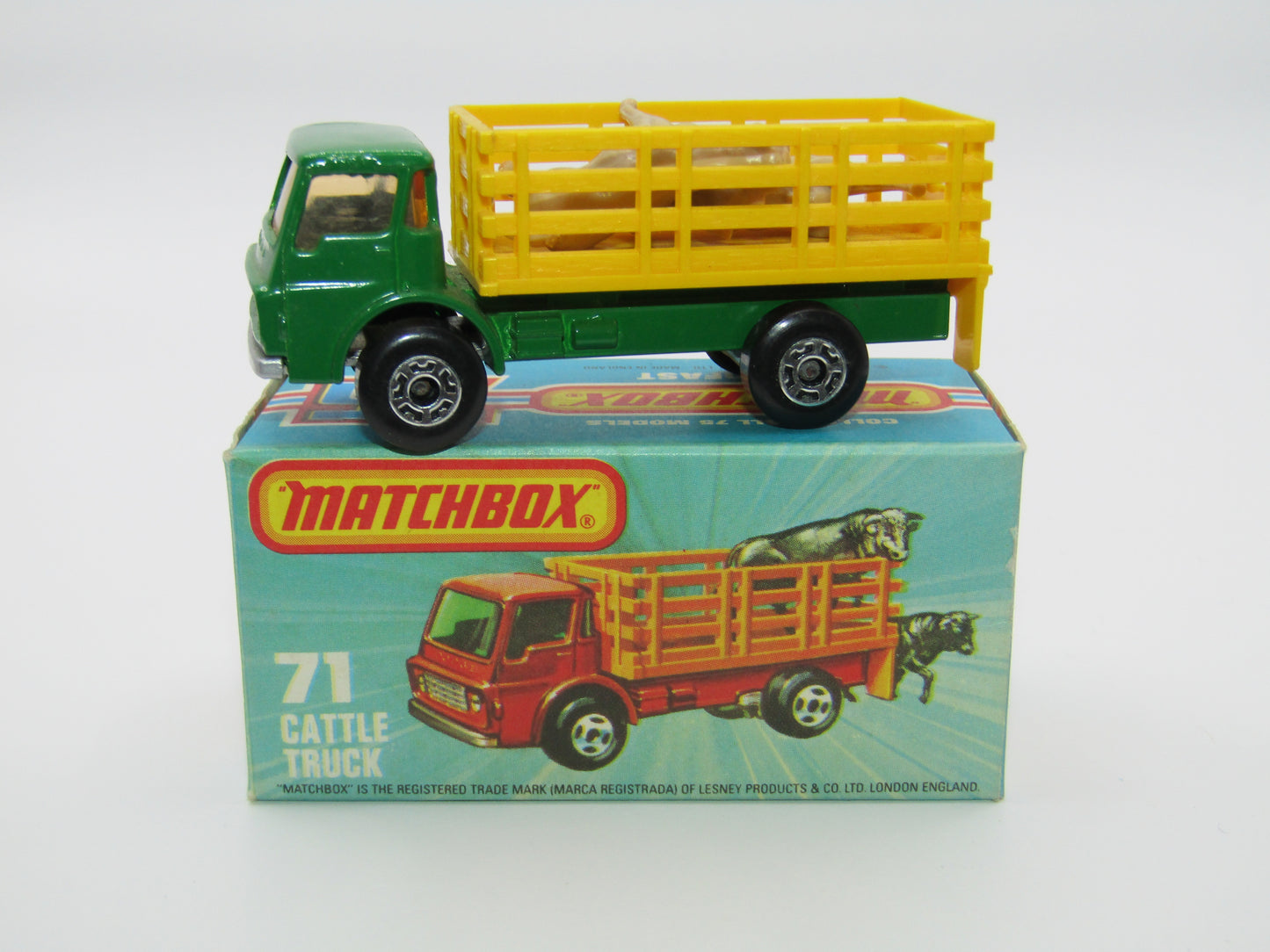 Matchbox Superfast 71C Cattle Truck FLAT GREEN, Light Amber Windows