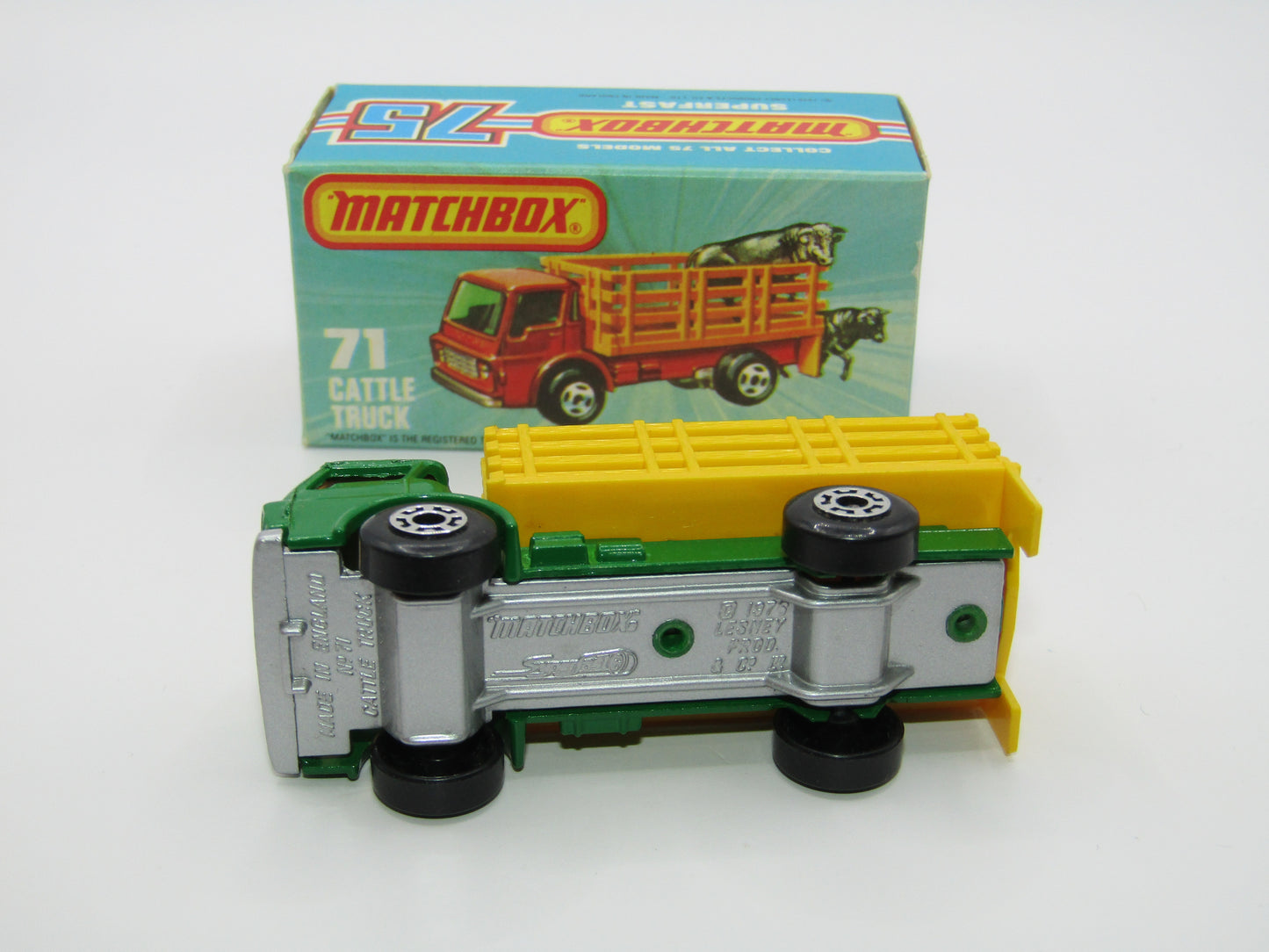 Matchbox Superfast 71C Cattle Truck FLAT GREEN, Light Amber Windows