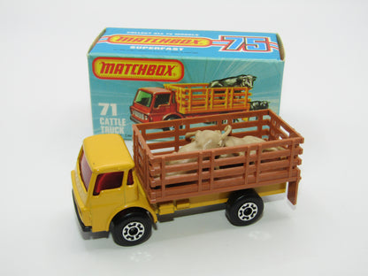 Matchbox Superfast 71C Cattle Truck LIGHT BROWN Stakes Red Windows