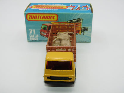 Matchbox Superfast 71C Cattle Truck LIGHT BROWN Stakes Red Windows