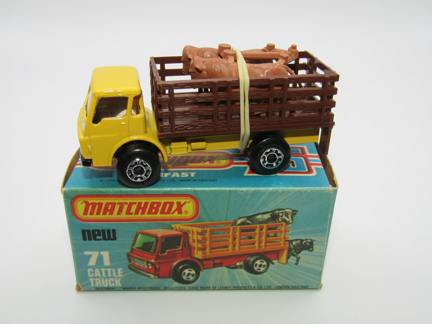 Matchbox Superfast 71C Cattle Truck Yellow, LIGHT AMBER Windows