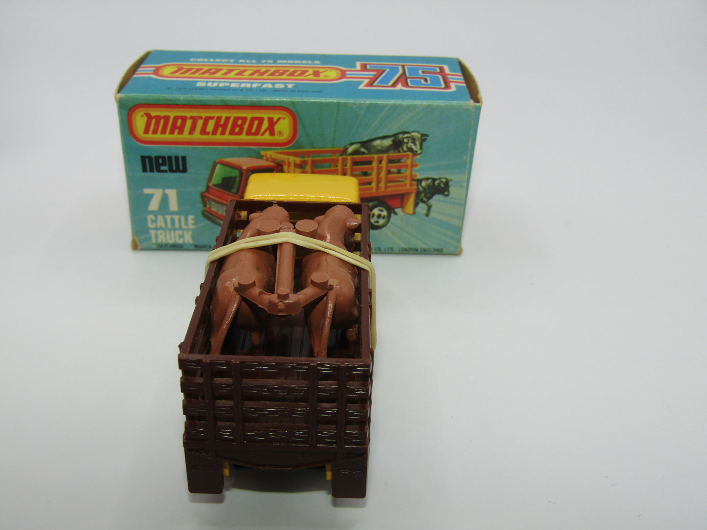 Matchbox Superfast 71C Cattle Truck Yellow, LIGHT AMBER Windows