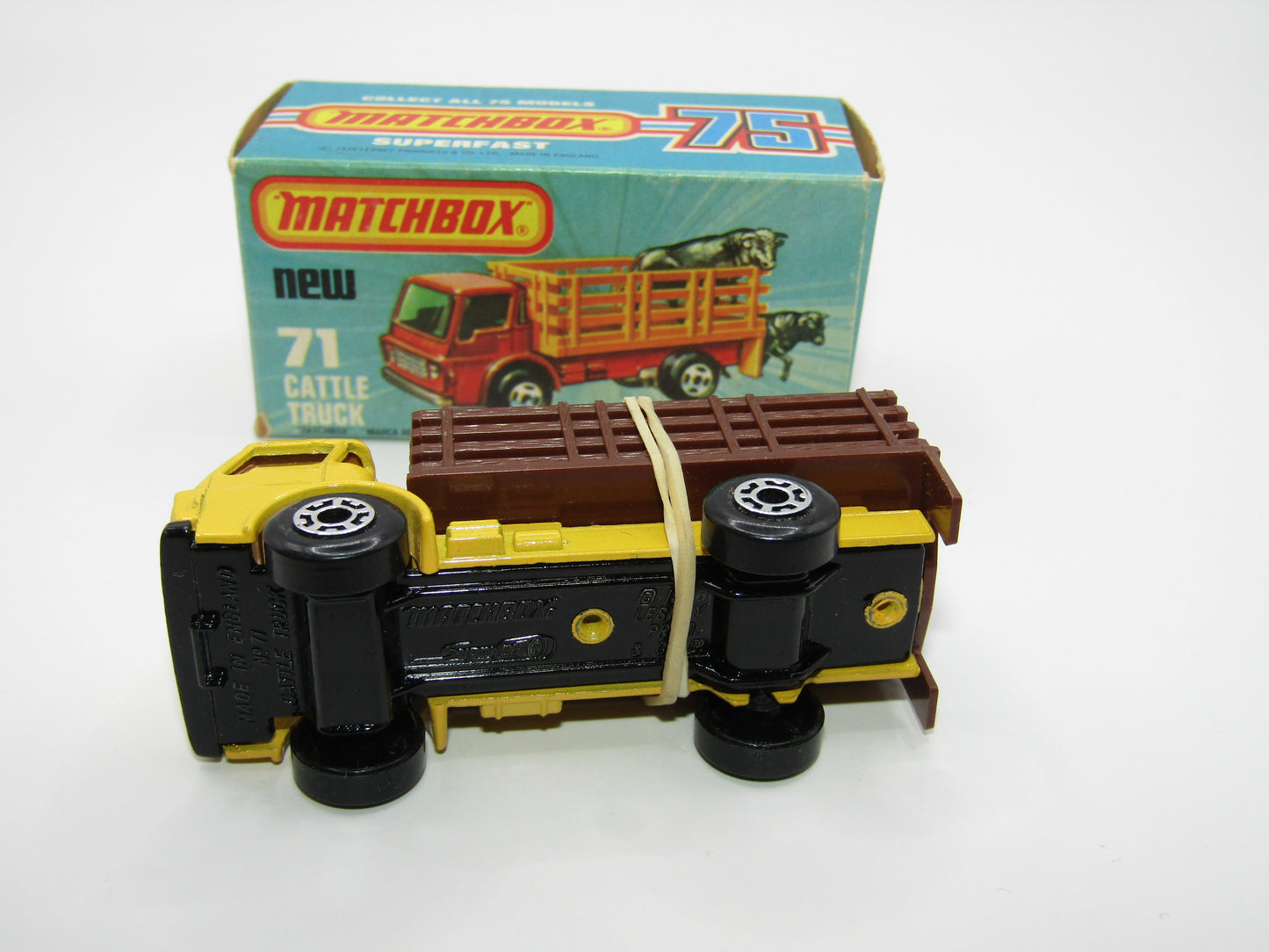 Matchbox Superfast 71C Cattle Truck Yellow, LIGHT AMBER Windows