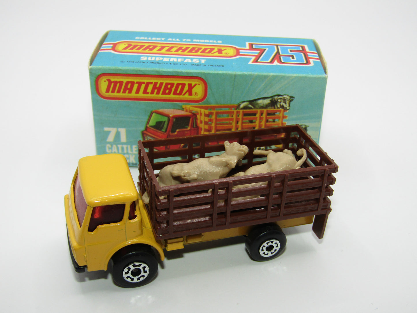 Matchbox Superfast 71C Cattle Truck Yellow 5 ARCH Rear wheels
