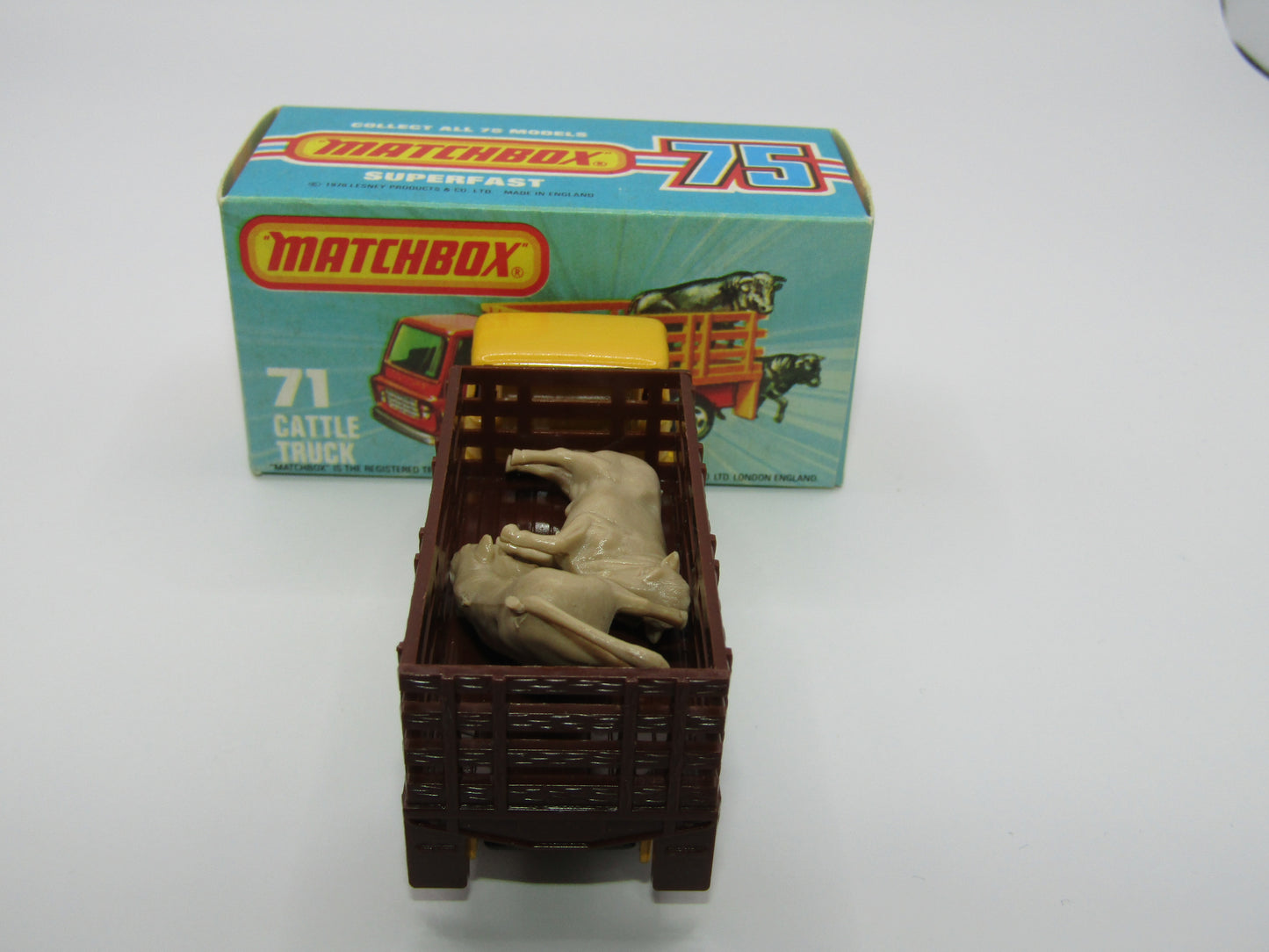 Matchbox Superfast 71C Cattle Truck Yellow 5 ARCH Rear wheels