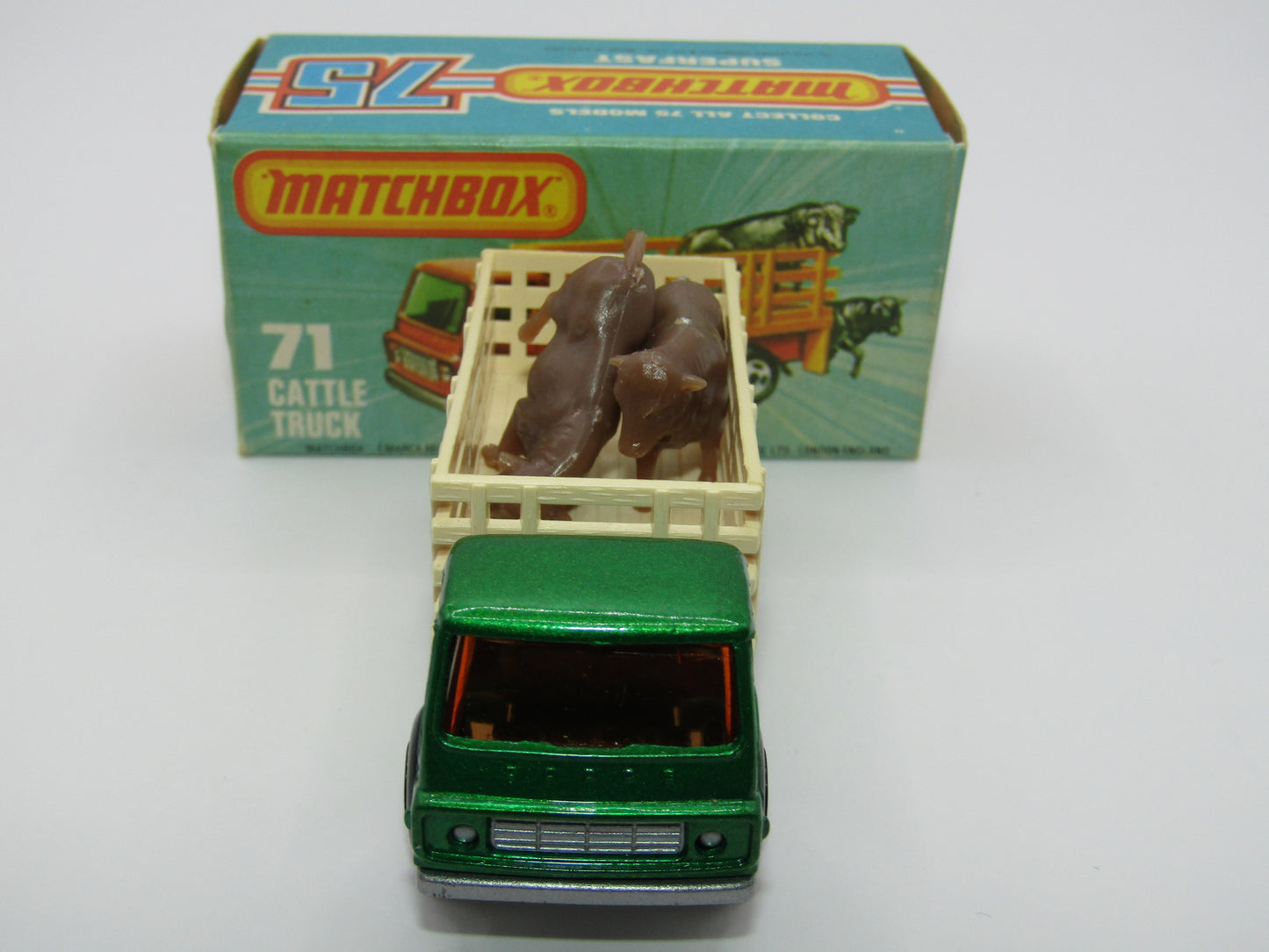 Matchbox Superfast 71C Cattle Truck Met Green AMBER Windows Silver Base