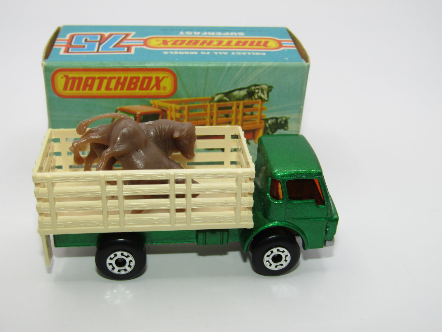 Matchbox Superfast 71C Cattle Truck Met Green AMBER Windows Silver Base