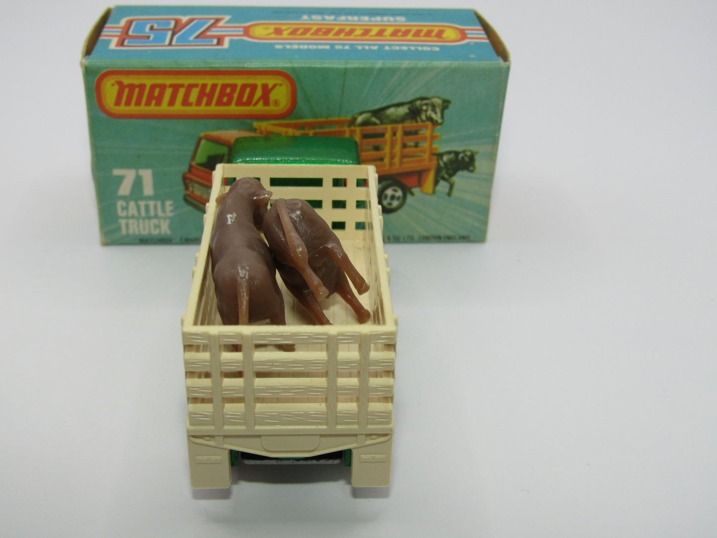 Matchbox Superfast 71C Cattle Truck Met Green AMBER Windows Silver Base