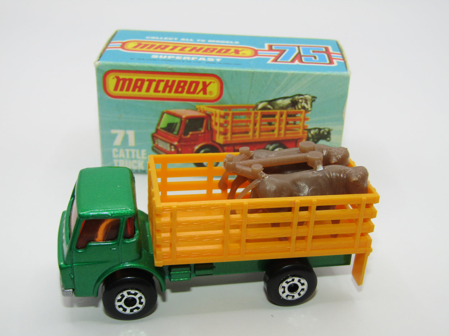 Matchbox Superfast 71C Cattle Truck Met Green AMBER Windows Orange Stakes