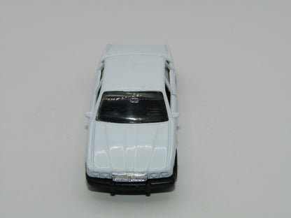 Matchbox Superfast MB1 Jaguar XJ6 PLAIN WHITE Macau Base
