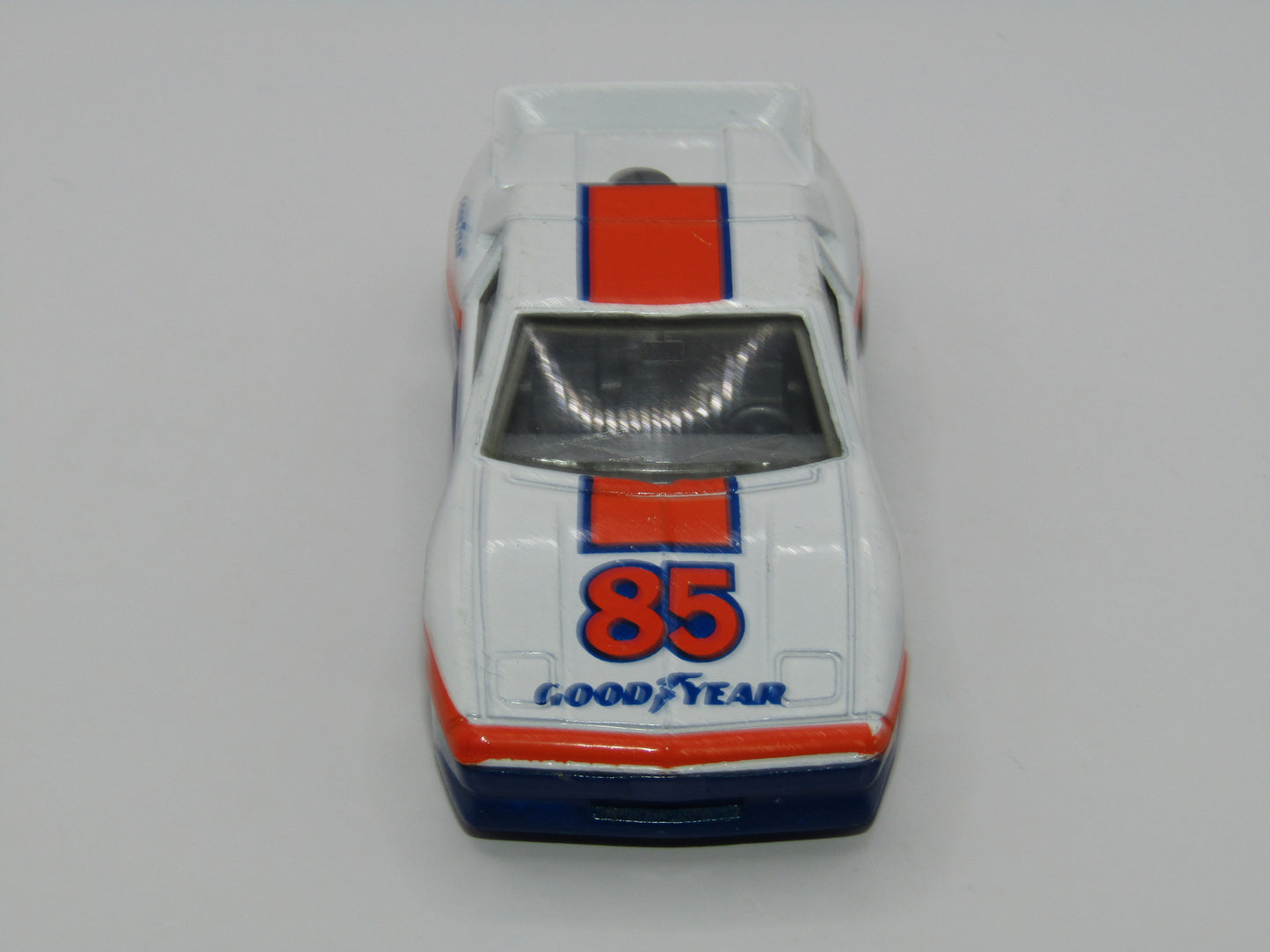 Matchbox Superfast MB2 Pontiac Fiero 85 Tampo Macau Base