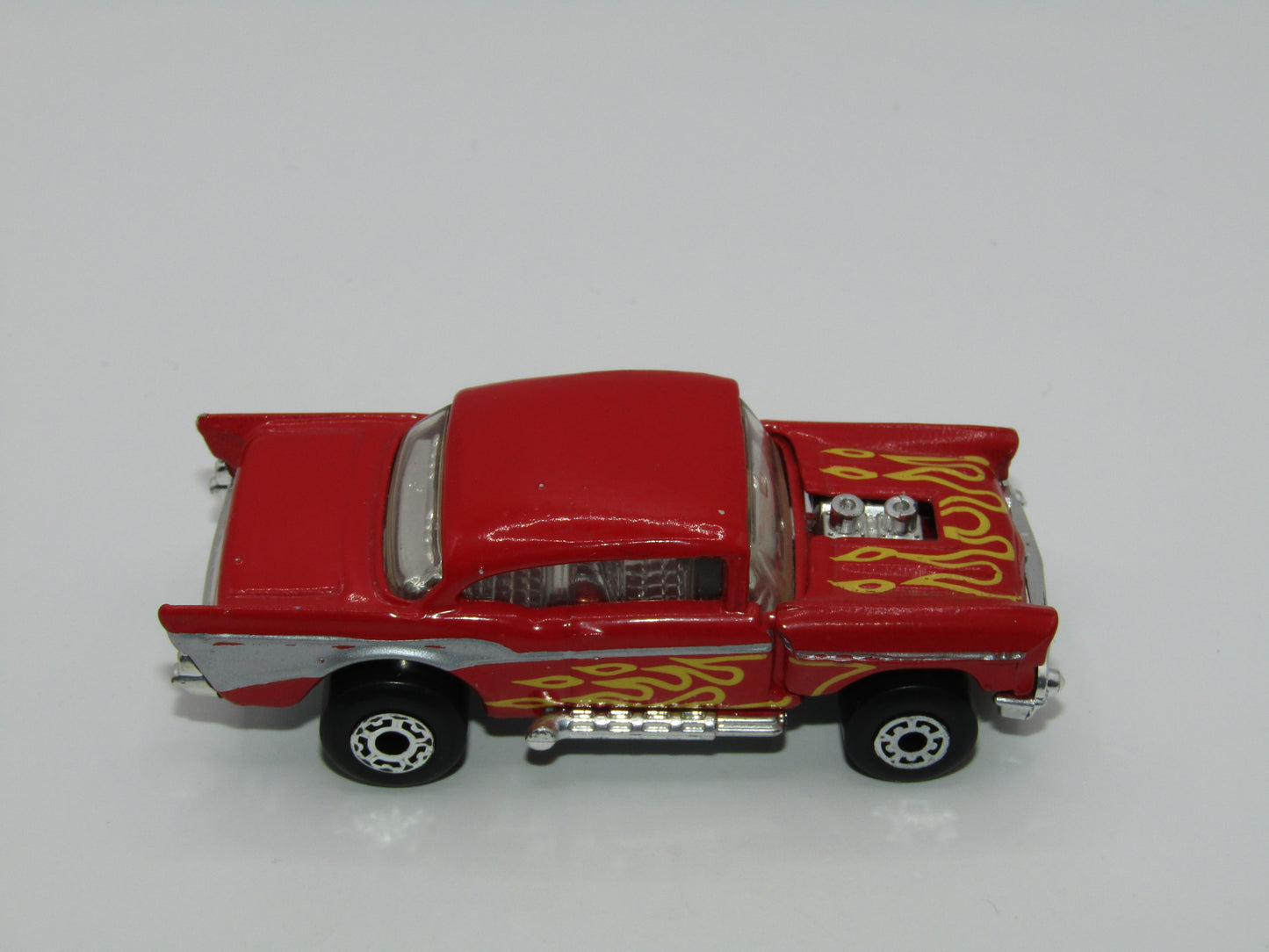 Matchbox Superfast MB4 '57 Chevy Red Flames Tampo Thailand Base